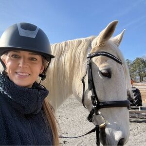 Meet your Posher, Laura